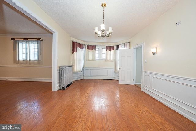 33 N MILLBOURNE AVE, Upper Darby, PA 19082