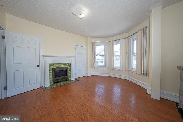 33 N MILLBOURNE AVE, Upper Darby, PA 19082