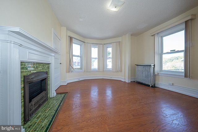 33 N MILLBOURNE AVE, Upper Darby, PA 19082