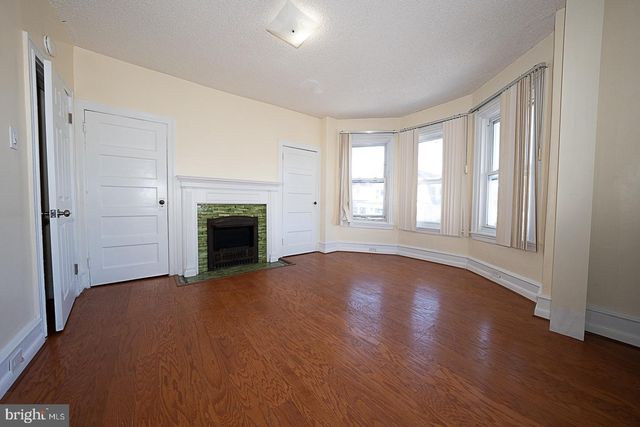 33 N MILLBOURNE AVE, Upper Darby, PA 19082