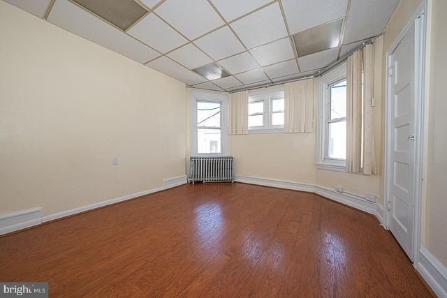33 N MILLBOURNE AVE, Upper Darby, PA 19082