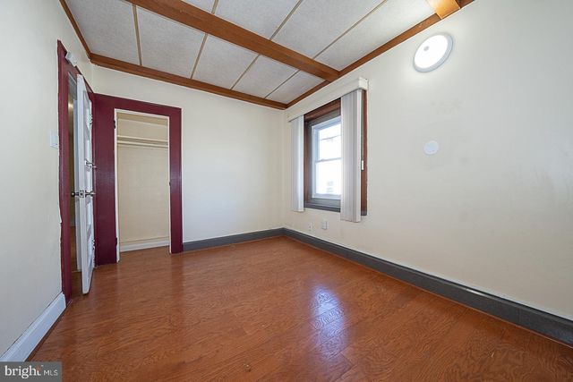 33 N MILLBOURNE AVE, Upper Darby, PA 19082