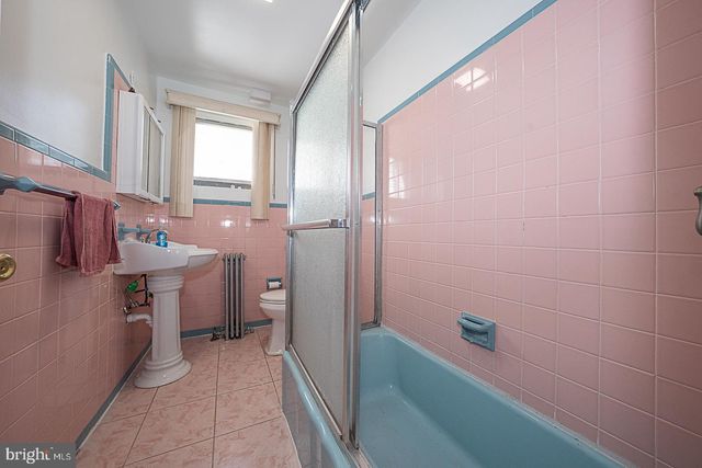 33 N MILLBOURNE AVE, Upper Darby, PA 19082