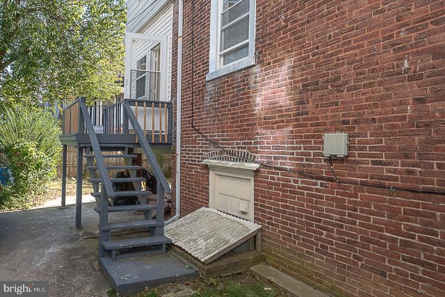 33 N MILLBOURNE AVE, Upper Darby, PA 19082