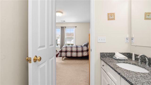 36 Fountain Drive 18, Westerly, RI 02891