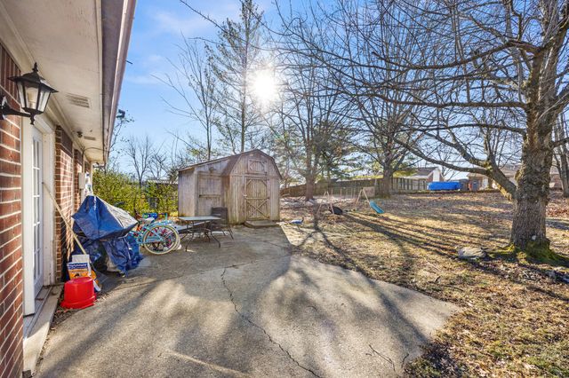 3400 Colonnade Drive, Lexington, KY 40515