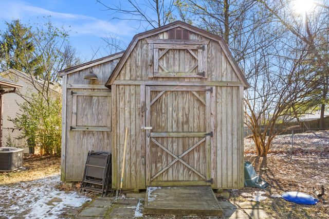 3400 Colonnade Drive, Lexington, KY 40515