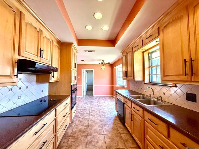 738 Bromley Dr, Baton Rouge, LA 70808