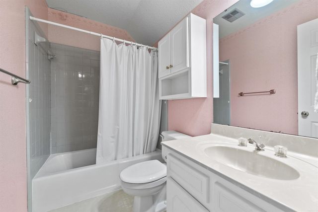 2100 Covington Drive, North Little Rock, AR 72116