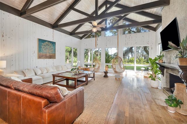 105 Hasell Lane, St Simons Island, GA 31522