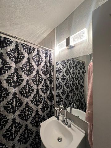 1921 Nashville AVE, Portsmouth, VA 23704