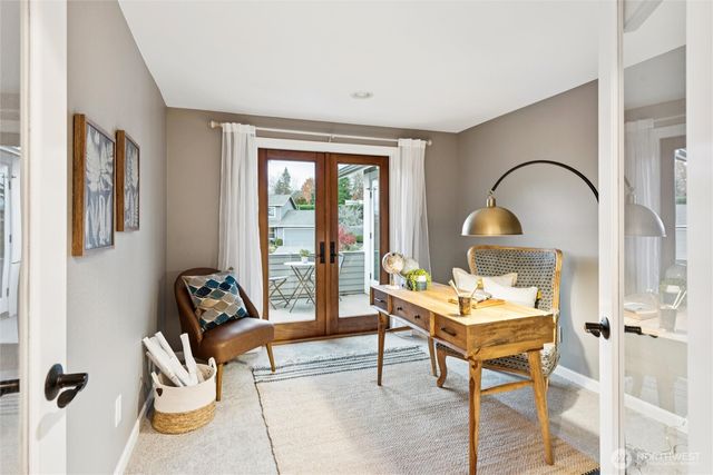 10511 NE 44th Street, Kirkland, WA 98033