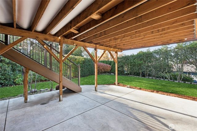 10511 NE 44th Street, Kirkland, WA 98033