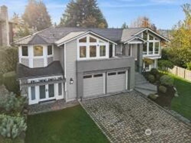 10511 NE 44th Street, Kirkland, WA 98033