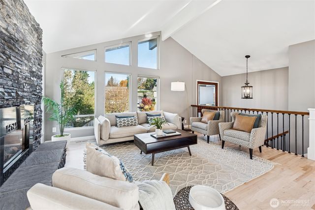 10511 NE 44th Street, Kirkland, WA 98033