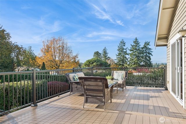 10511 NE 44th Street, Kirkland, WA 98033