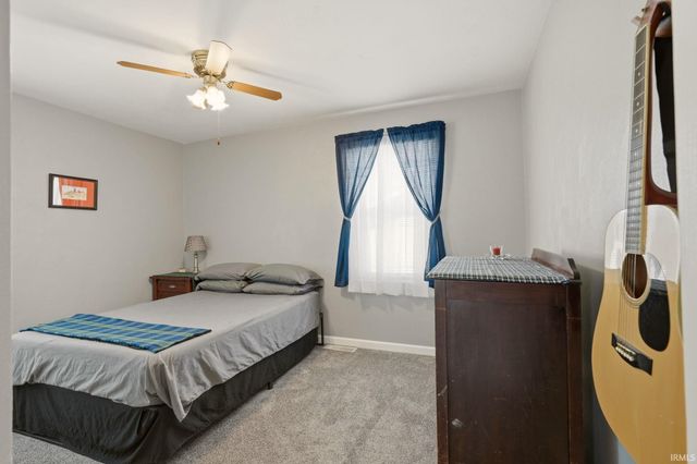 2415 Glenwood Avenue, Fort Wayne, IN 46805