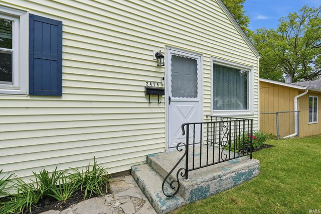 2415 Glenwood Avenue, Fort Wayne, IN 46805