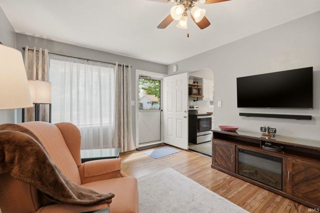 2415 Glenwood Avenue, Fort Wayne, IN 46805