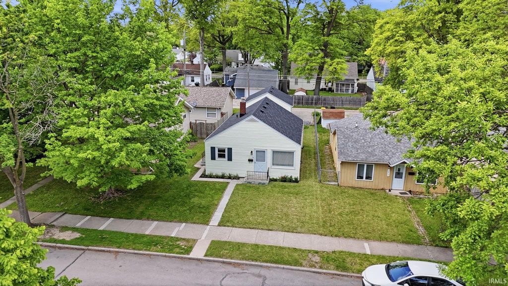 2415 Glenwood Avenue, Fort Wayne, IN 46805