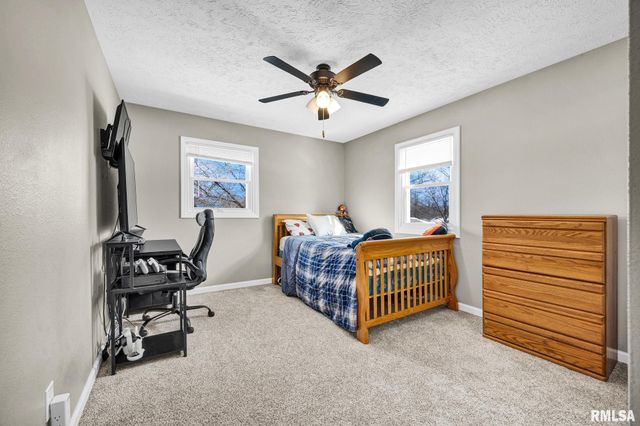 5000 E RICHLAND Avenue, Chillicothe, IL 61523