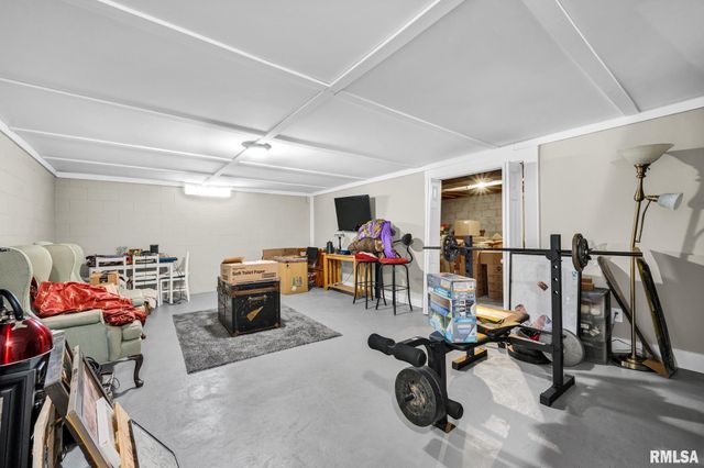 5000 E RICHLAND Avenue, Chillicothe, IL 61523