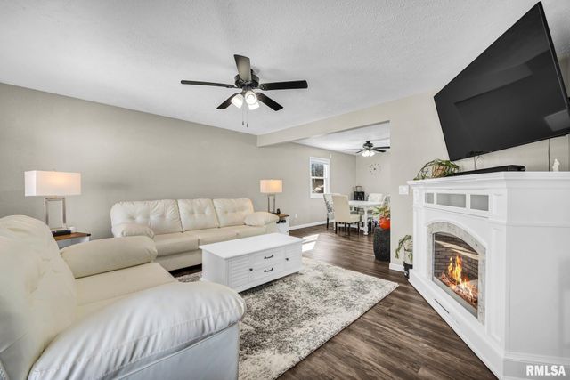 5000 E RICHLAND Avenue, Chillicothe, IL 61523