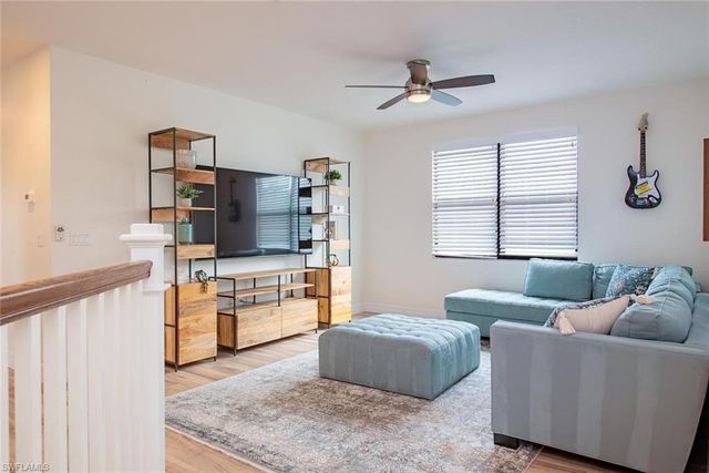 3094 HUDSON TER, Naples, FL 34119