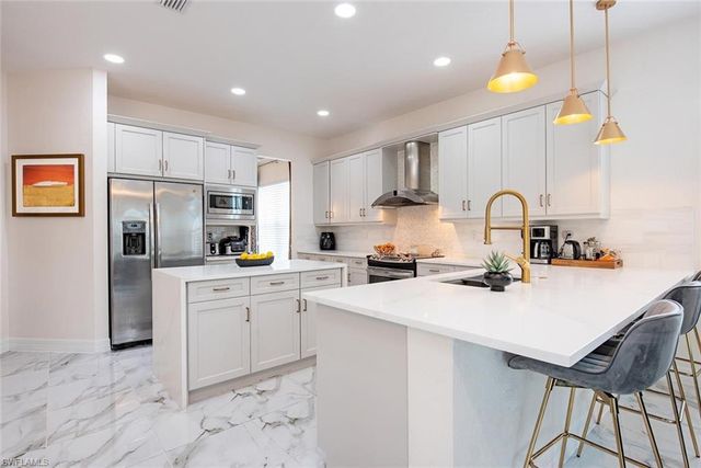 3094 HUDSON TER, Naples, FL 34119