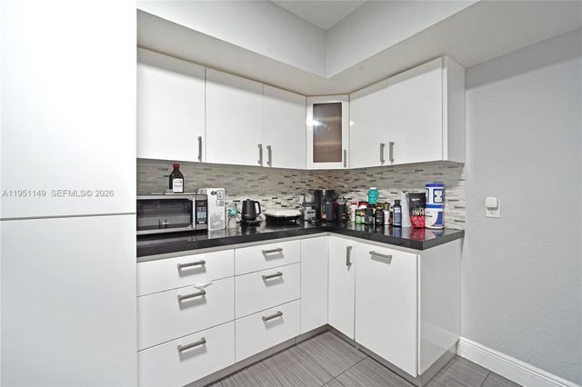 2534 Monroe St, Hollywood, FL 33020