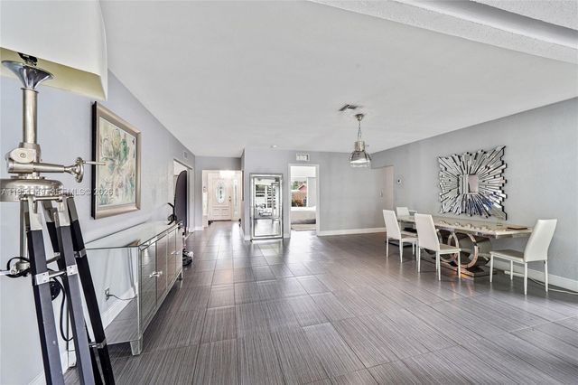 2534 Monroe St, Hollywood, FL 33020