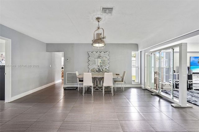 2534 Monroe St, Hollywood, FL 33020