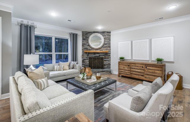 1007 High Bluff Point 250, Waxhaw, NC 28713