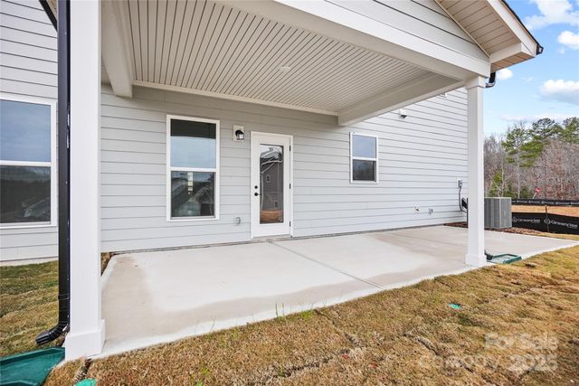 1007 High Bluff Point SE, Waxhaw, NC 28173