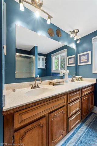 27390 Everett Street, Southfield, MI 48076