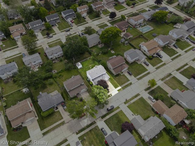 27390 Everett Street, Southfield, MI 48076