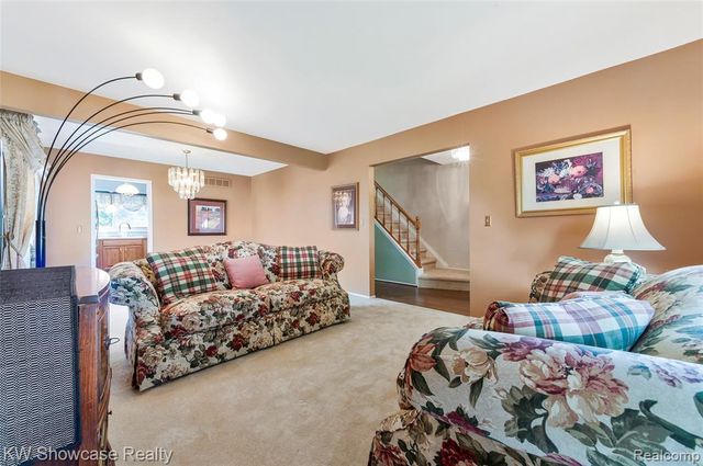 27390 Everett Street, Southfield, MI 48076