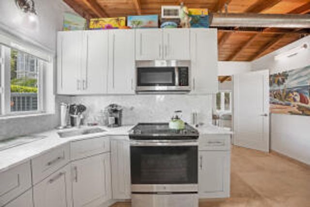 356 Buttonwood Shores Drive, Key Largo, FL 33037