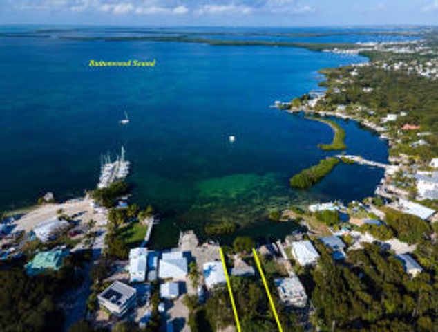 356 Buttonwood Shores Drive, Key Largo, FL 33037