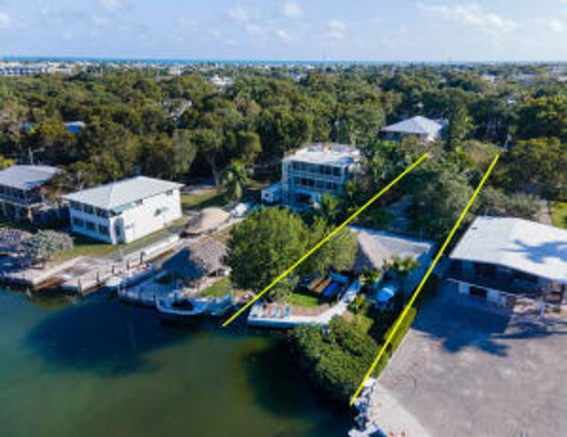 356 Buttonwood Shores Drive, Key Largo, FL 33037