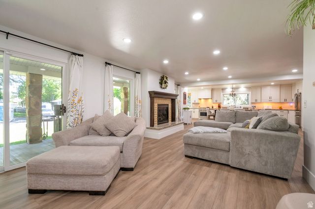 5076 S 2100 E, Holladay, UT 84117