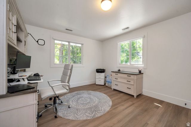 5076 S 2100 E, Holladay, UT 84117