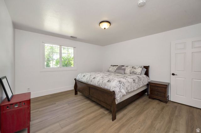 5076 S 2100 E, Holladay, UT 84117