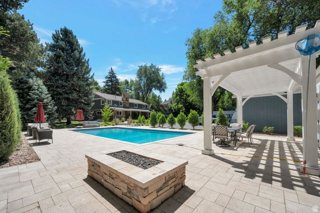 5076 S 2100 E, Holladay, UT 84117