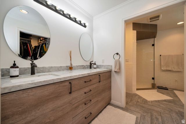 5076 S 2100 E, Holladay, UT 84117