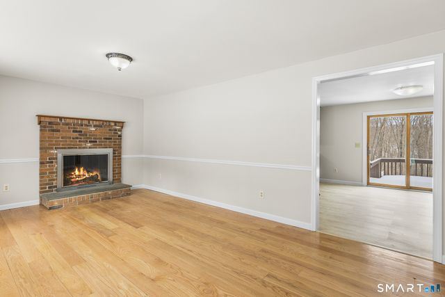 10 November Trail, Haddam, CT 06438