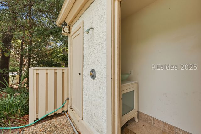 10 Off Shore, Hilton Head Island, SC 29928