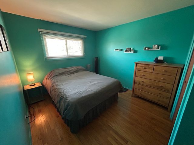 2S230 Ivy Lane, Lombard, IL 60148