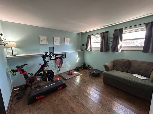 2S230 Ivy Lane, Lombard, IL 60148