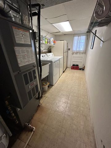 2S230 Ivy Lane, Lombard, IL 60148